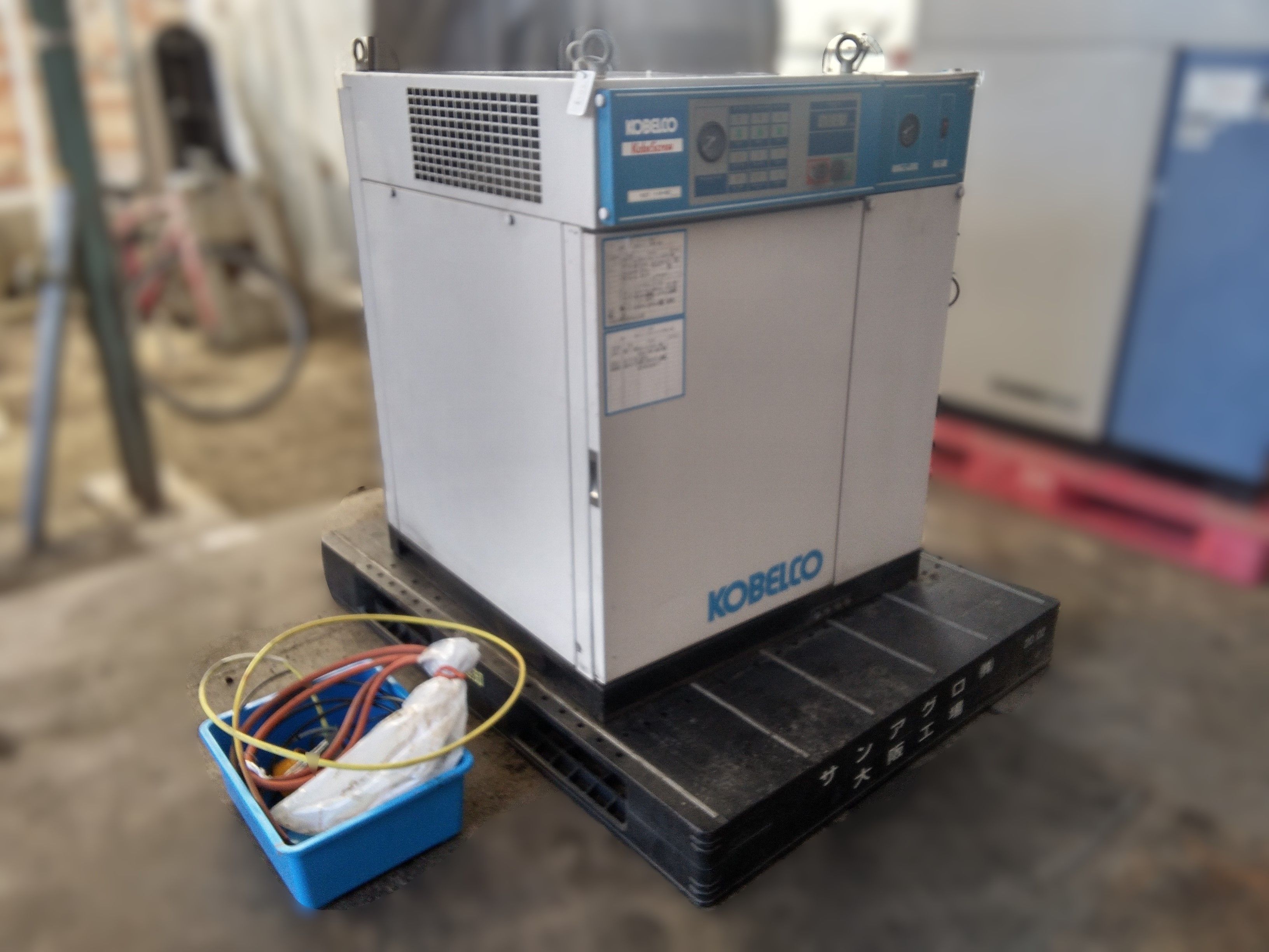 コベルコ コンプレッサー 写真