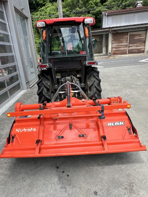 トラクター L270DFQBMAWF6大排気量1647CC 写真４