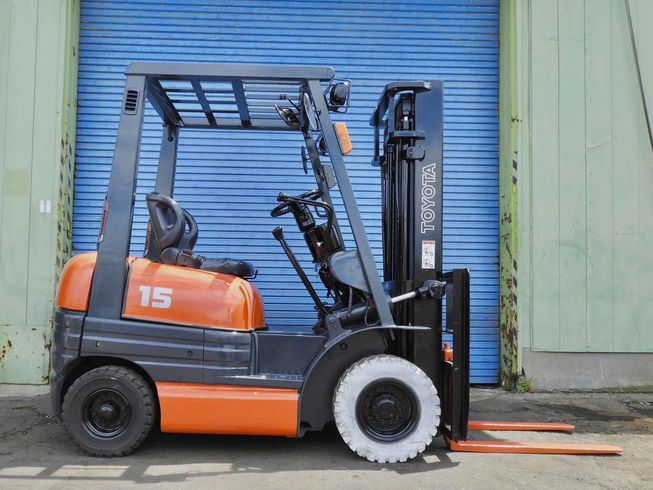 フォークリフト 6FG15 写真３