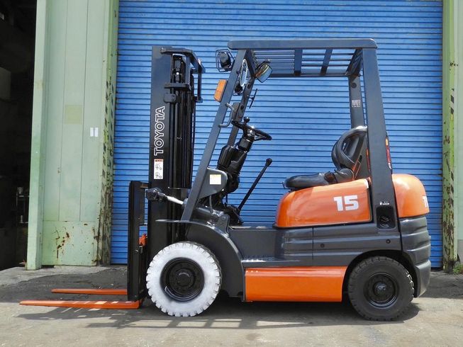 フォークリフト 6FG15 写真２