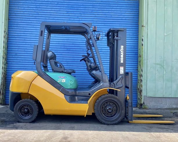 コマツ フォークリフト 写真
