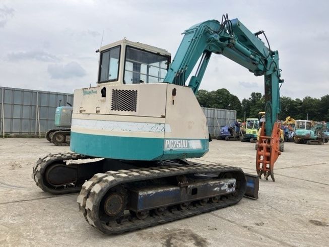 ミニユンボ PC75UU-1 写真３