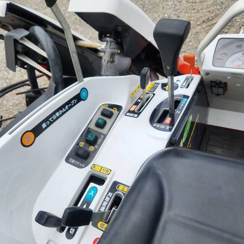 コンバイン ARN216 写真８