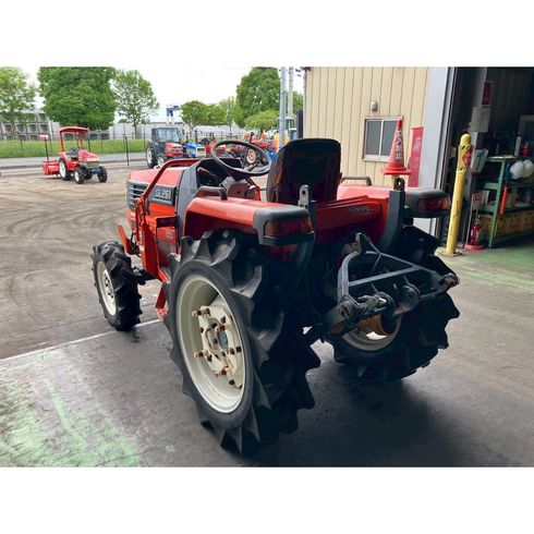 トラクター GL261 写真４