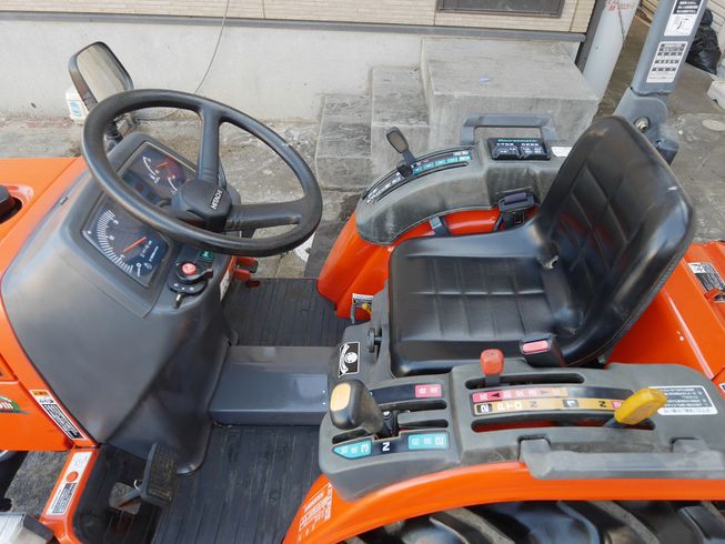 トラクター 日立 CTX175 写真７