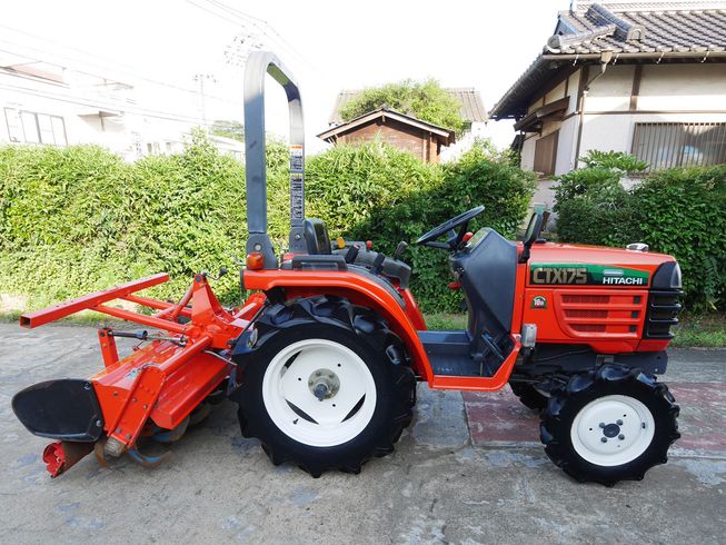 トラクター 日立 CTX175 写真３