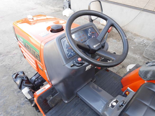 トラクター 日立 CTX175 写真５