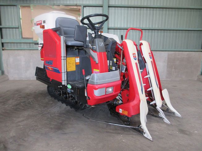 コンバイン GC215 写真２