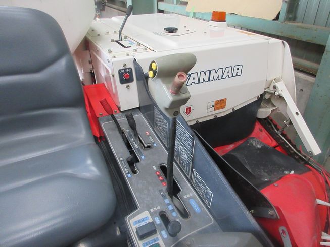 コンバイン GC215 写真６