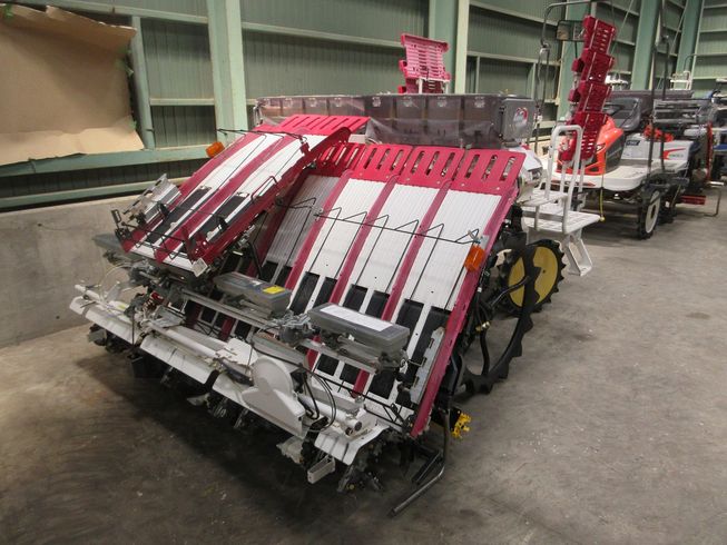 田植機 YR8D 写真５