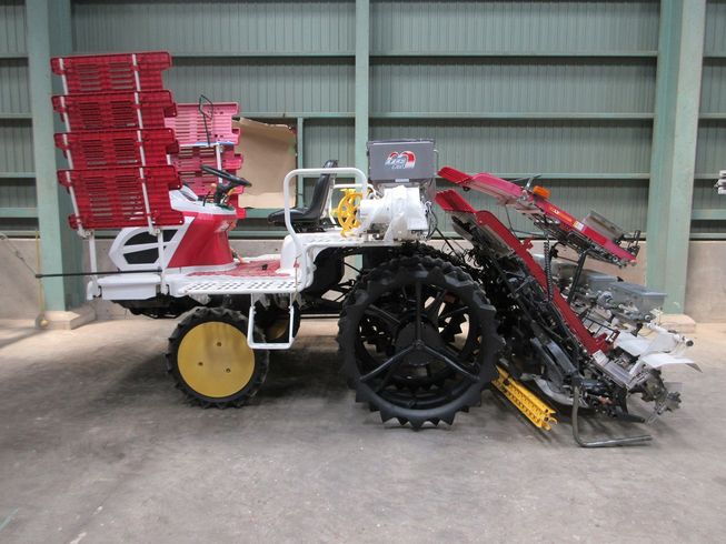 田植機 YR8D 写真４