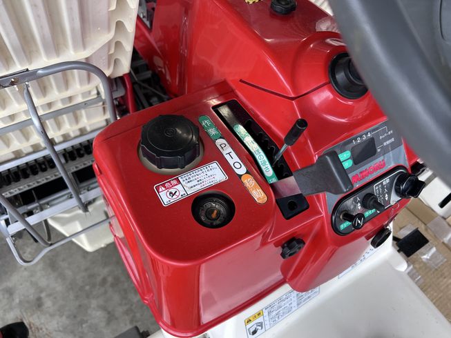 田植機 RXE-4NR 写真７