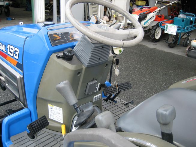トラクター TF193F-UWX 写真９