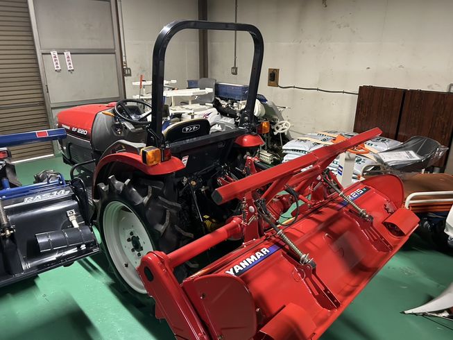 トラクター EF220 写真３