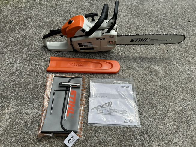 チェーンソー MS201C-EM 写真８