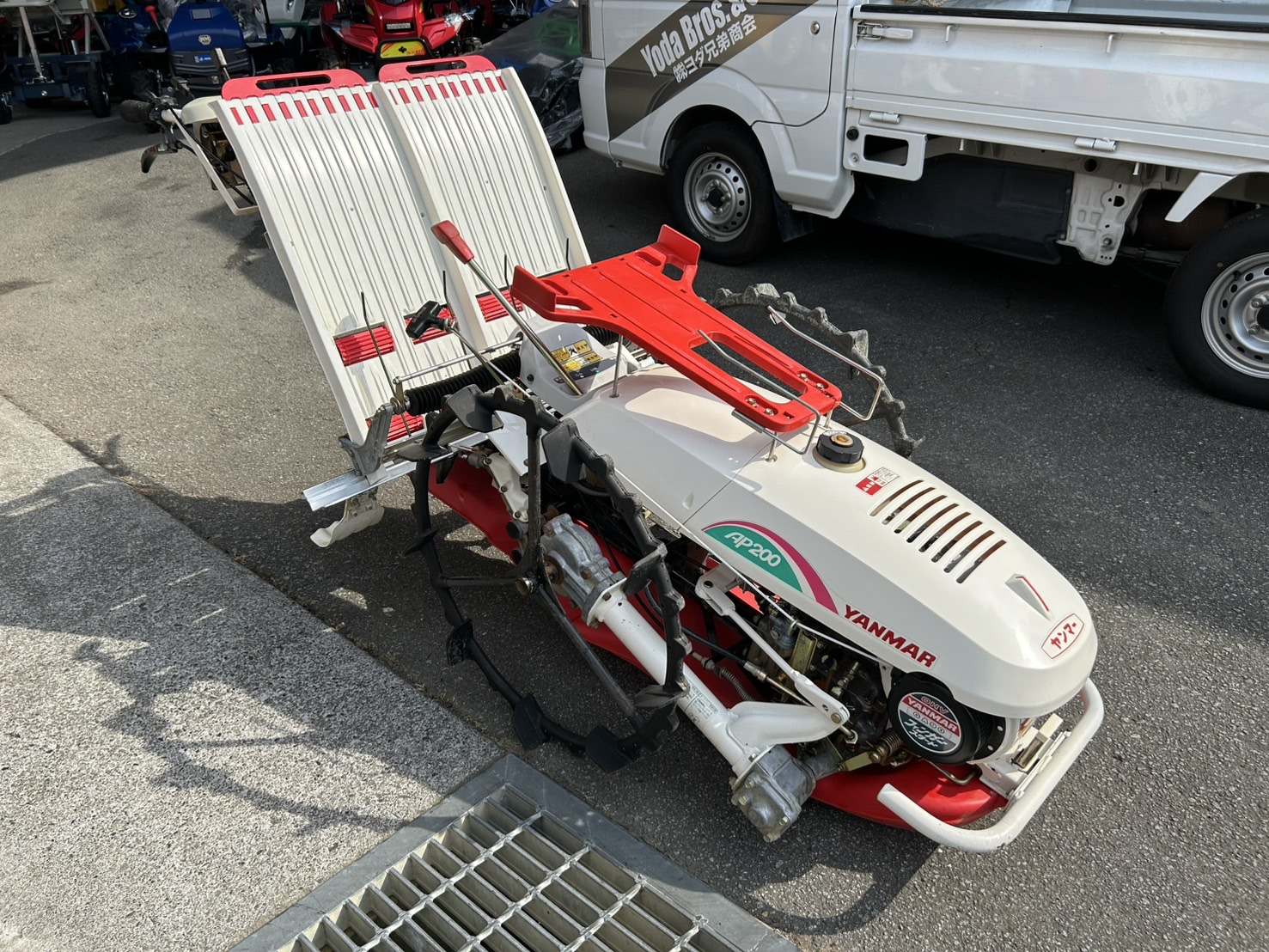 ヤンマー 田植機 写真