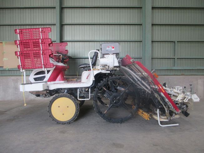 田植機 YR6D 写真２