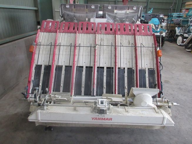 田植機 YR6D 写真８