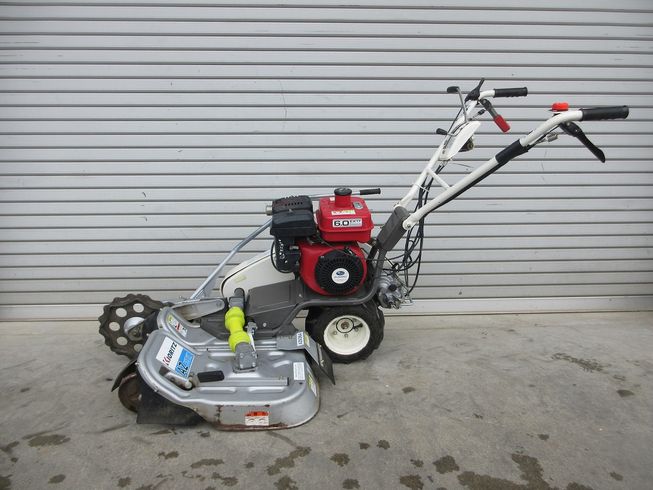 草刈機 AZ636A 写真３