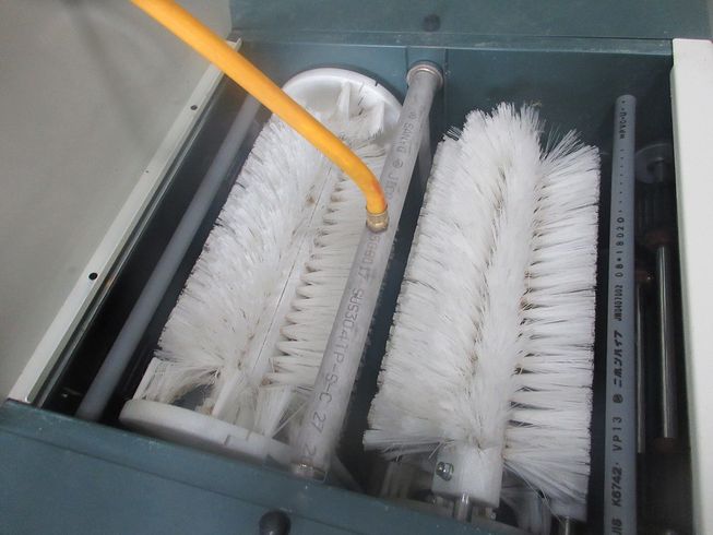 苗箱洗浄機 SZpro-700aII 写真８