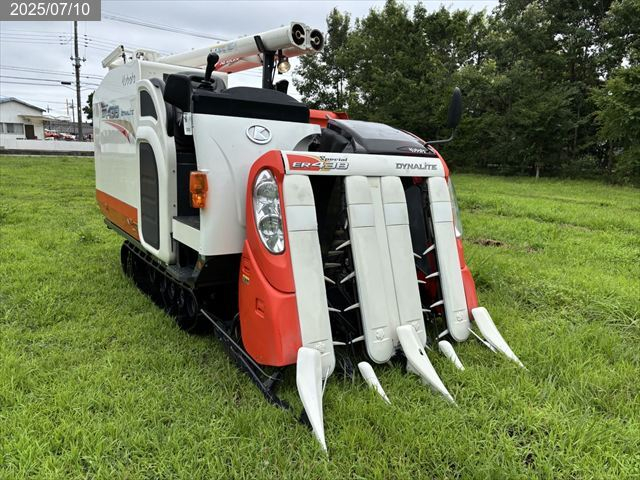 クボタ コンバイン 写真