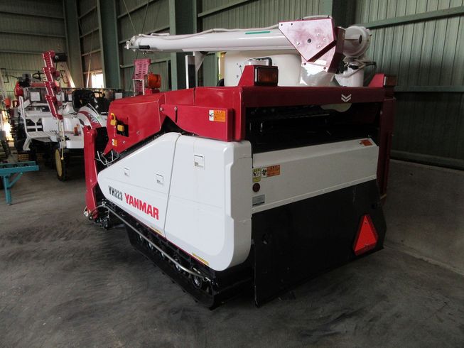 コンバイン YH223 写真５