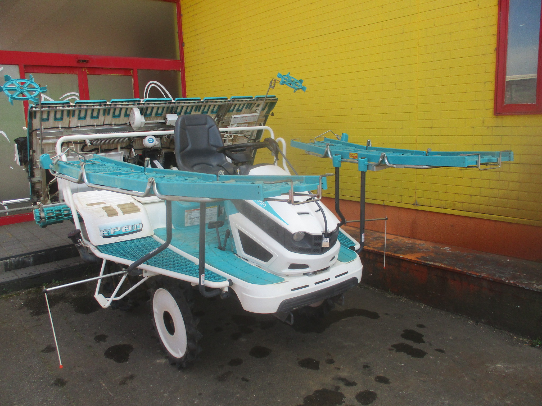 クボタ 田植機 写真