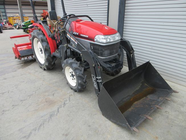 トラクター EF224＋ローダー 写真２