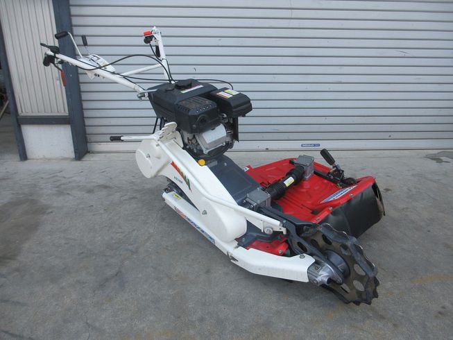 草刈機 AZ746F 写真２