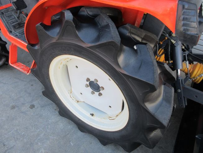 トラクター KB20(F) 写真７