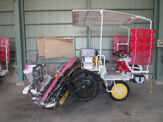 田植機 YR7D 写真３