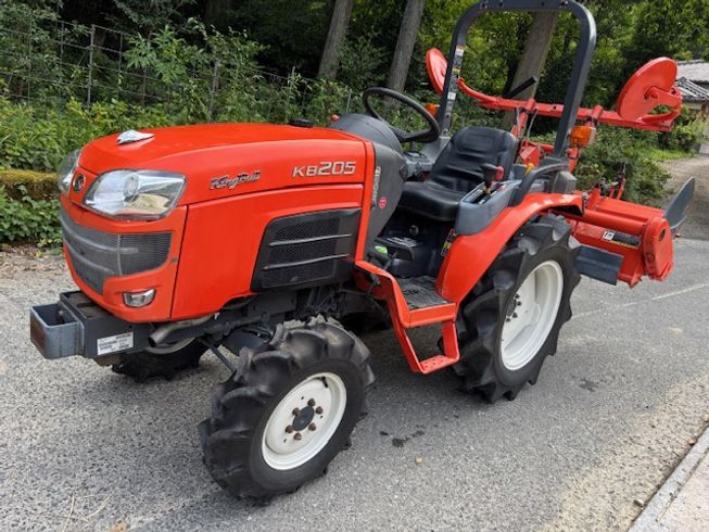 トラクター KB205 写真３