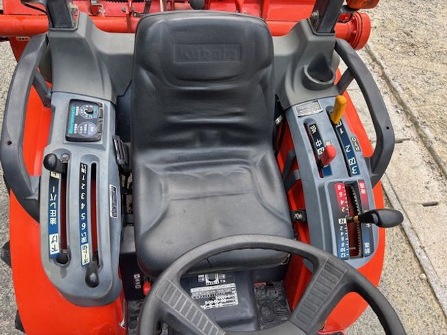 トラクター KB205 写真８