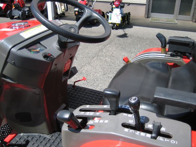 トラクター KE-60ABPUS4 写真９