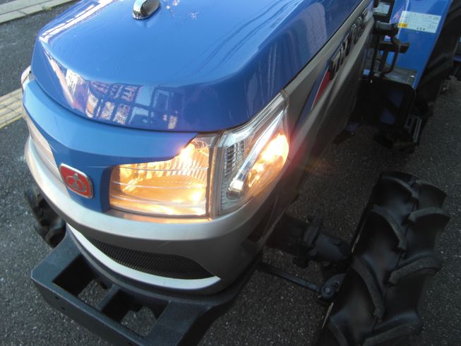 トラクター TH265-BA15VD     作業機簡単脱着クイックヒッチ仕様！ 写真11