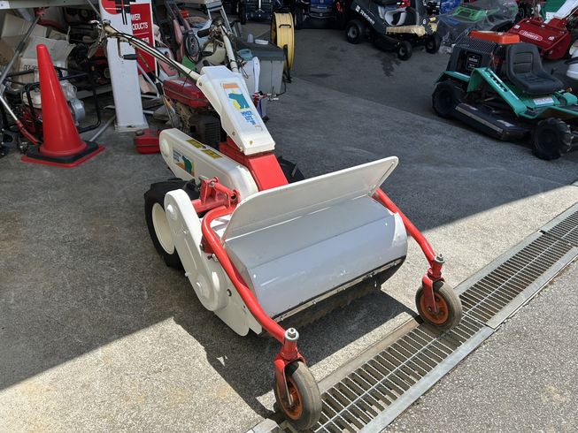 草刈機 HR661A 写真２