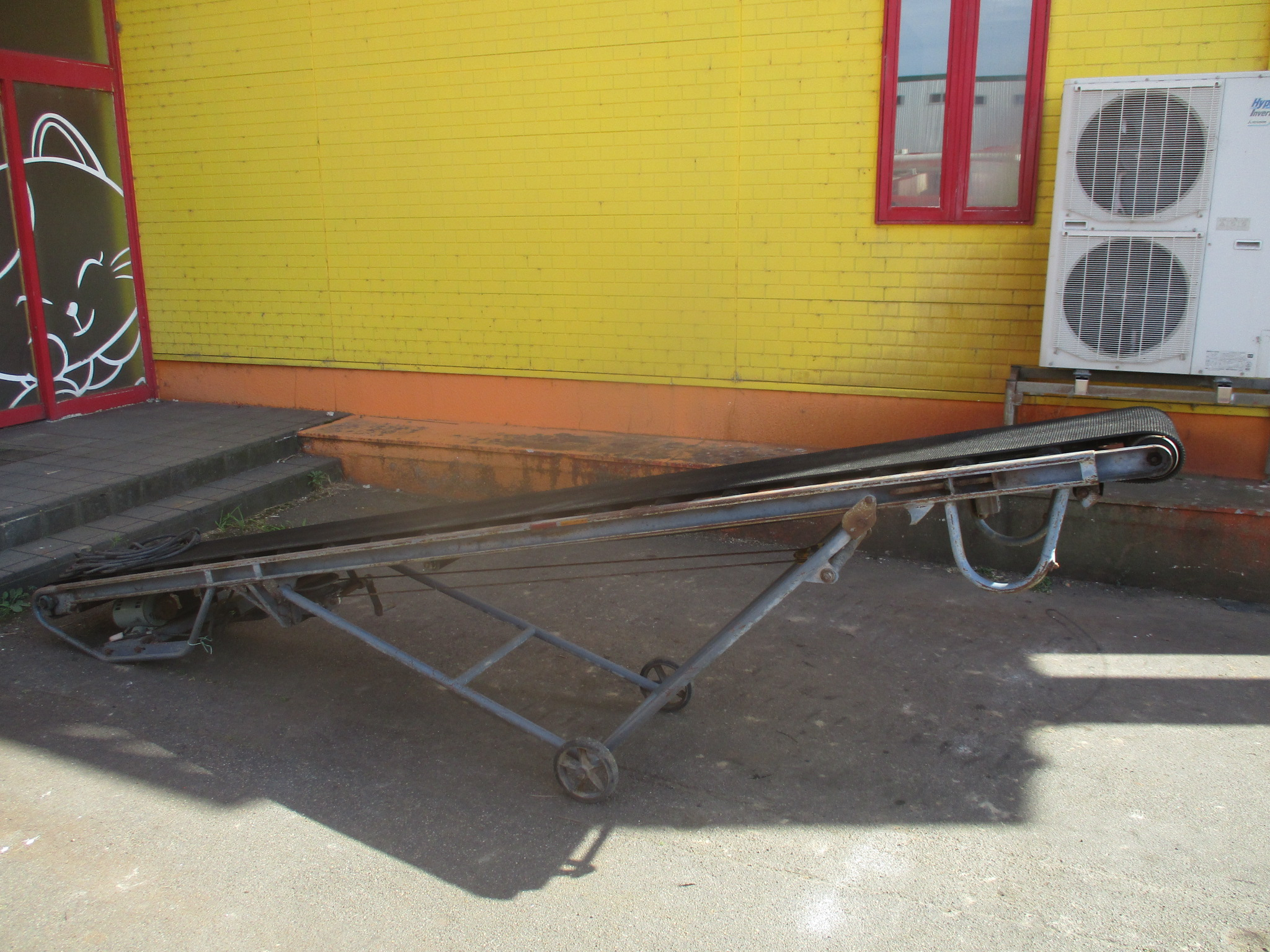 小川製作所 ベルトコンベア 写真