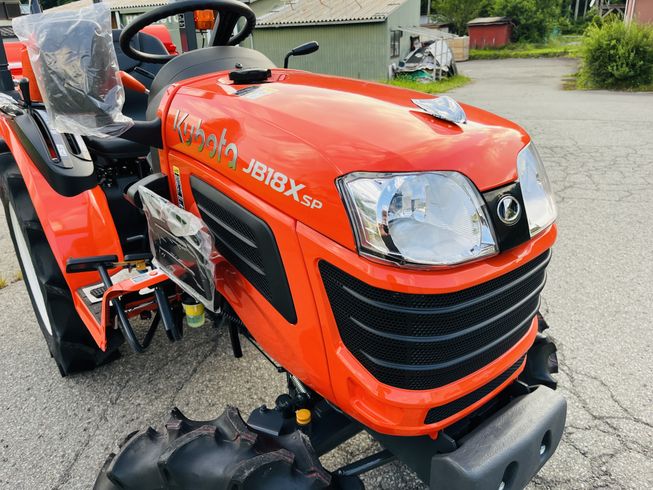 トラクター JB18XSPBSMAG 写真３