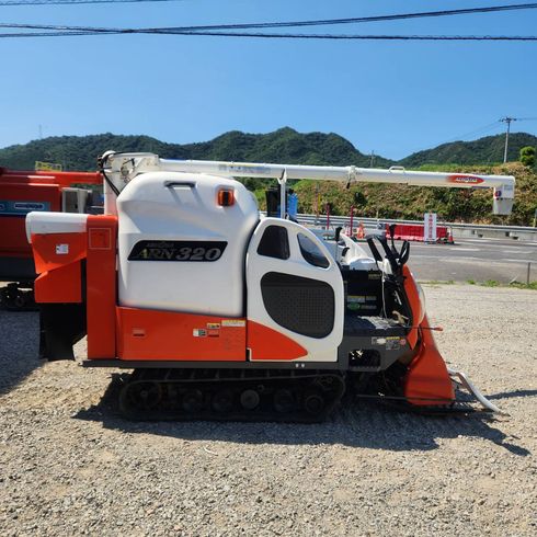 コンバイン ARN320 写真６