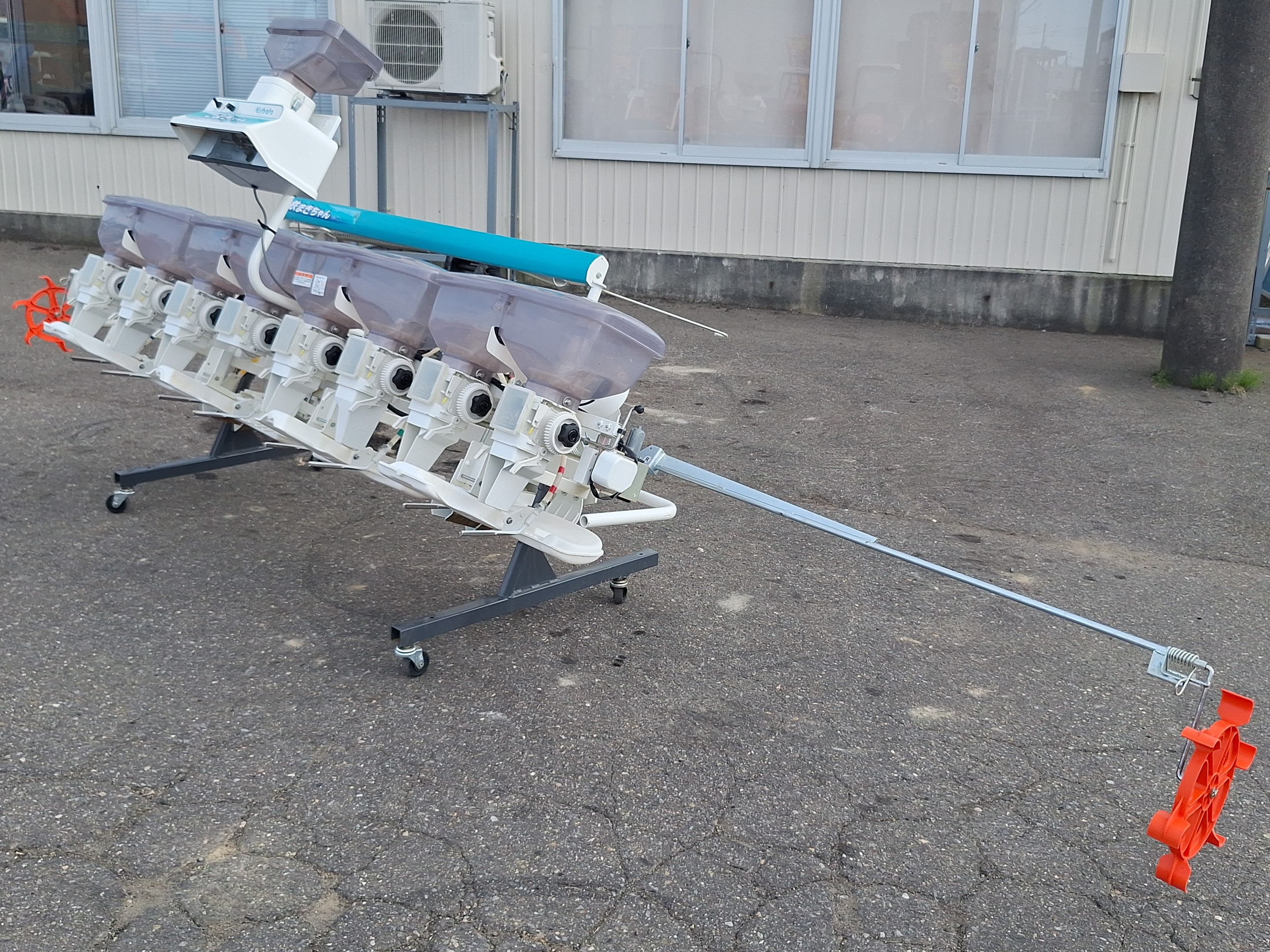 クボタ 直播機(鉄まきちゃん) 写真