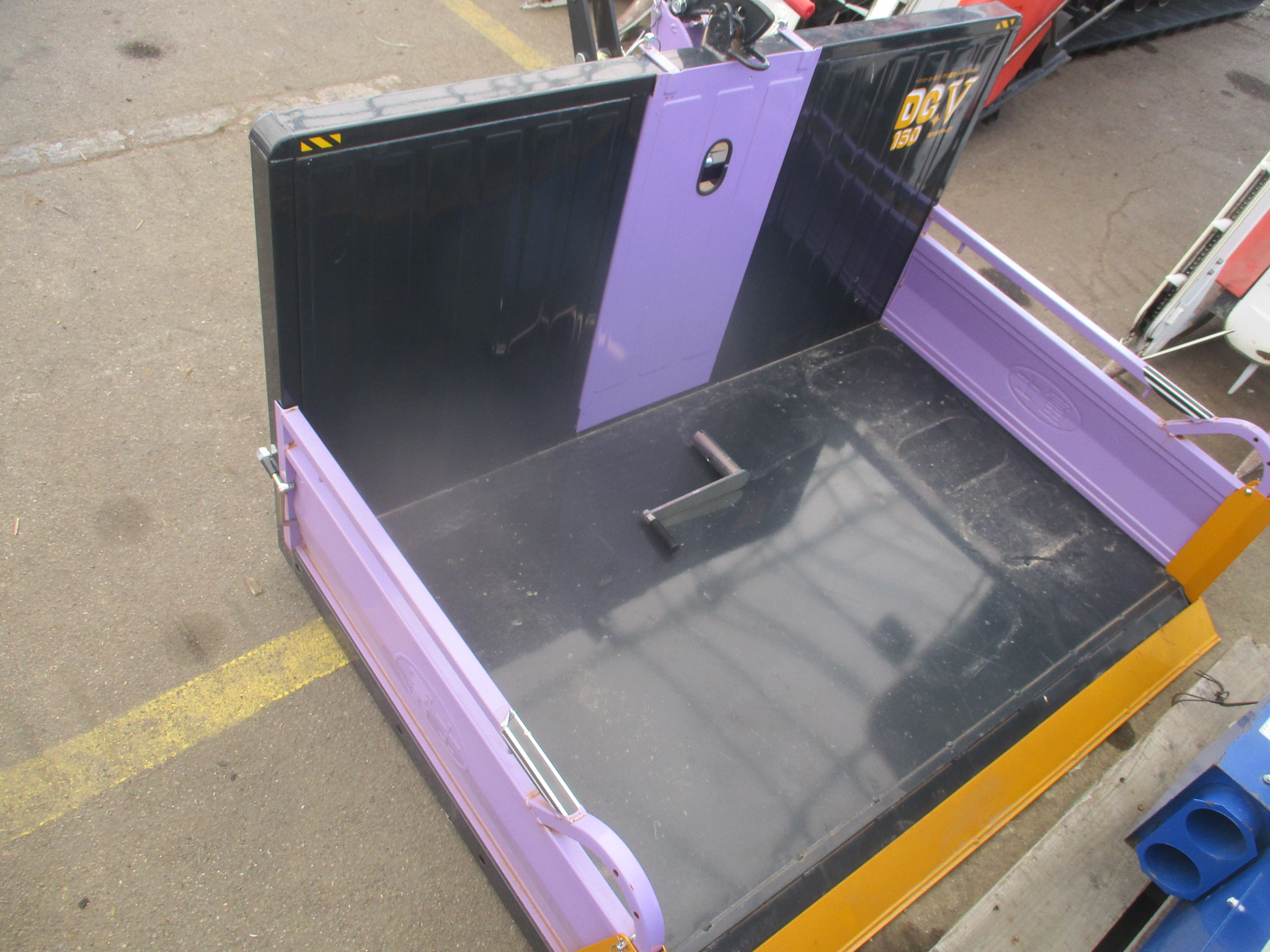 富士トレーラー 整地キャリア 写真