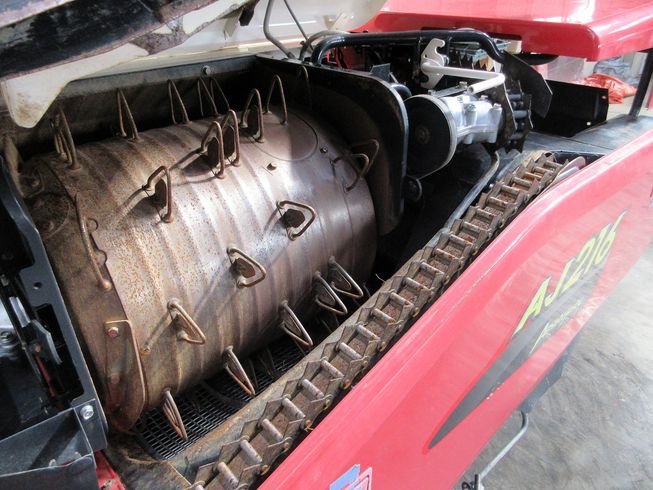 コンバイン AJ216 写真９