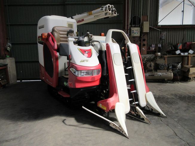 コンバイン AJ216 写真２