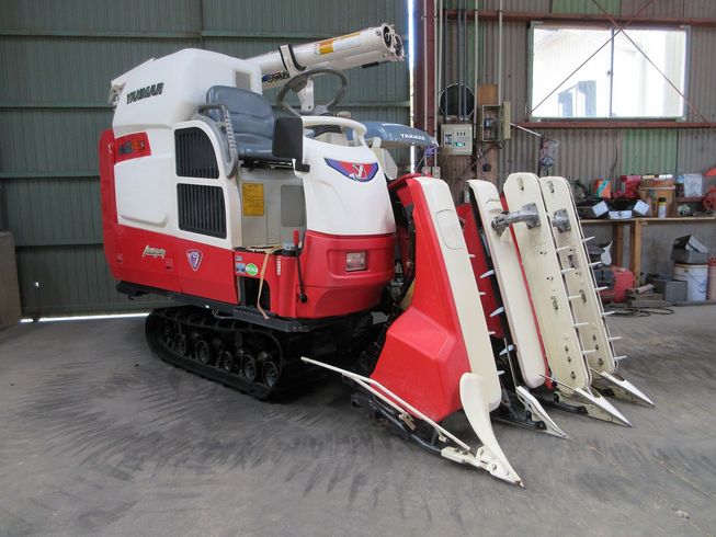 コンバイン GC322 写真２