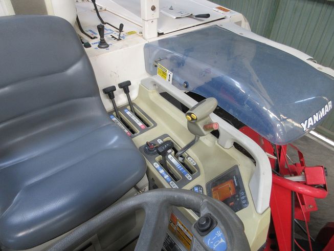 コンバイン GC322 写真８