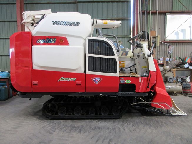 コンバイン GC322 写真４