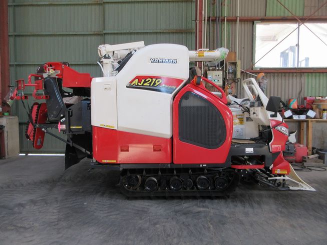 コンバイン AJ219 写真４