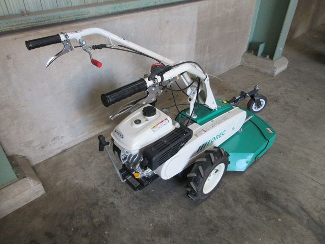 草刈機 AM63A 写真５