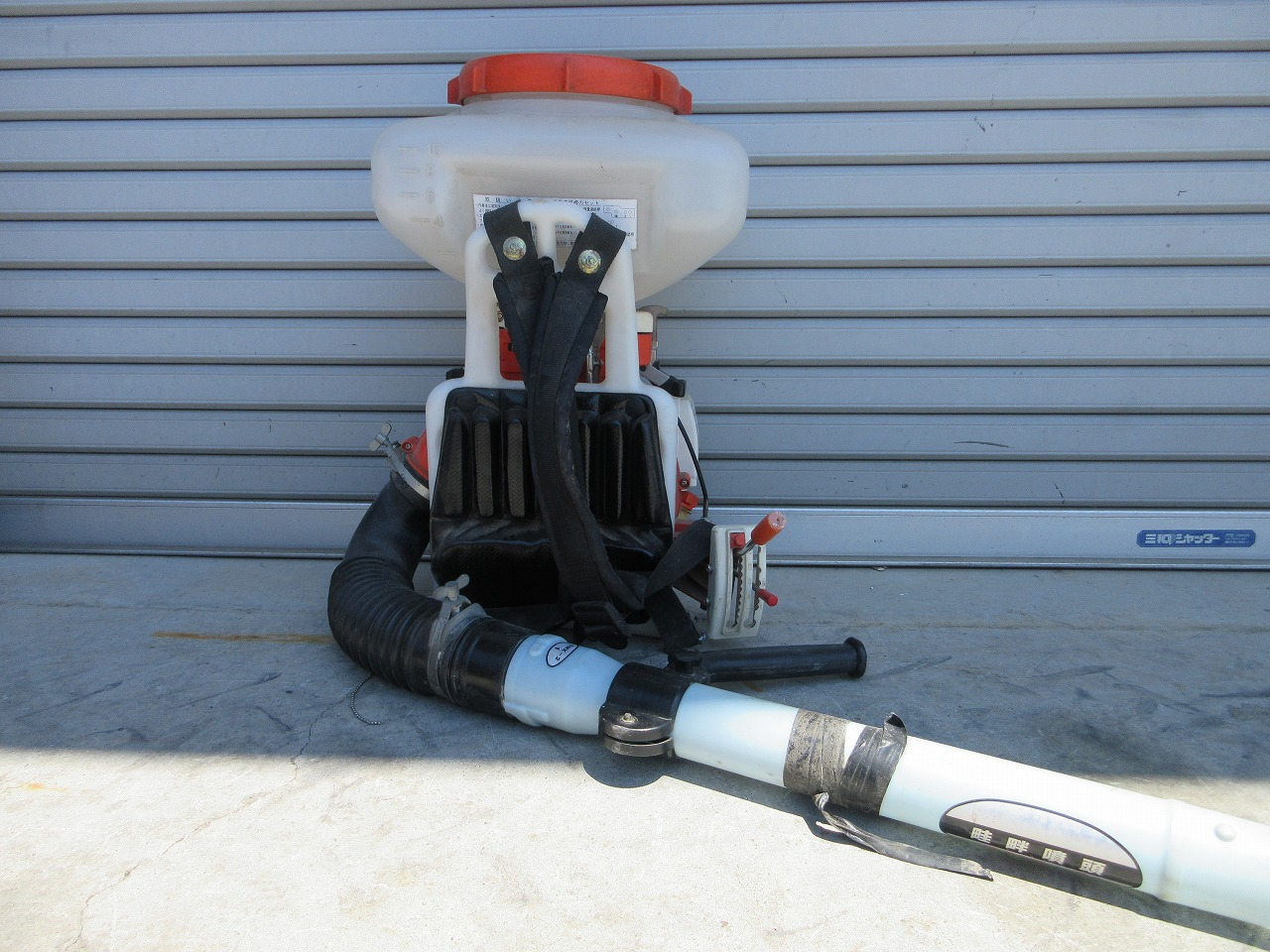 背負式動力噴霧機 DME401 写真４