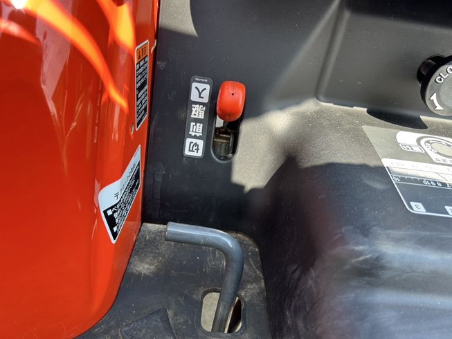 トラクター NB21SPMA 写真９